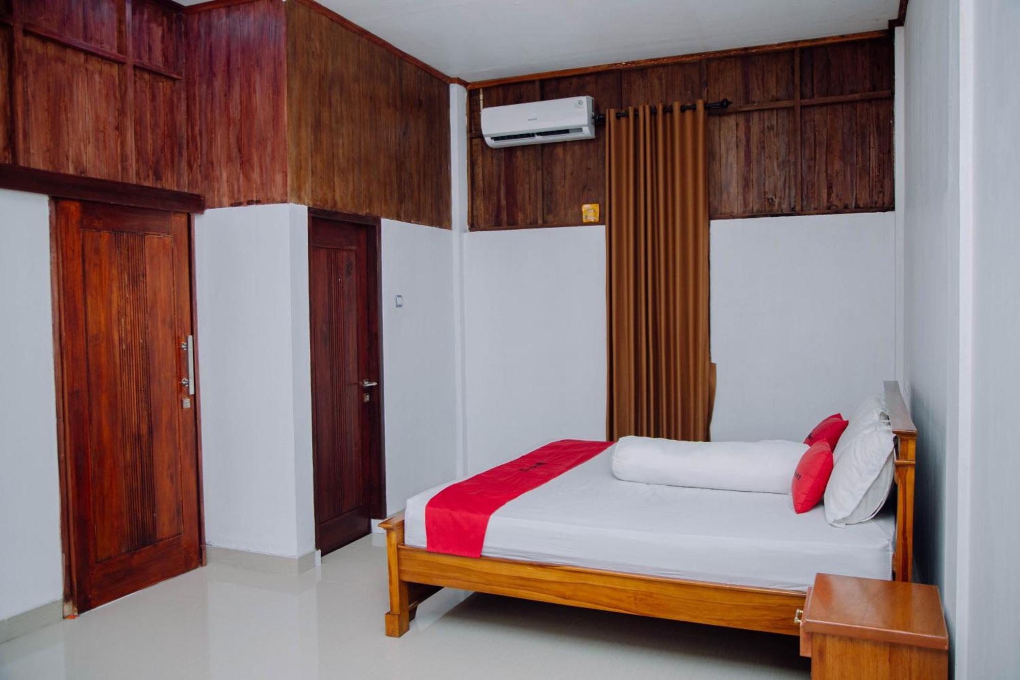 Reddoorz At Villa Bukit Senyum Lombok Kuripan  Ngoại thất bức ảnh